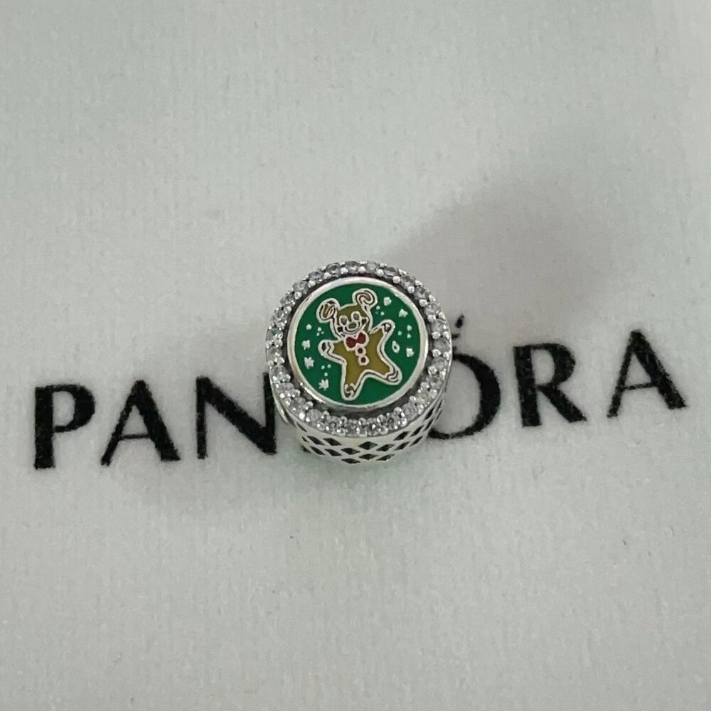 Disney Parks Merry Christmas Minnie Castle Candy Cane Pandora Charm